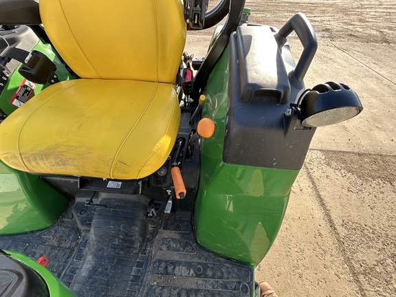 2023 John Deere 2032R Tractor Compact