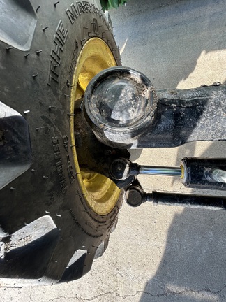 2023 John Deere 2032R Tractor Compact