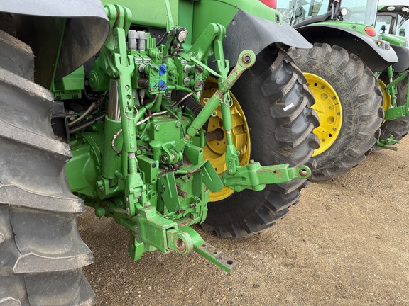 2009 John Deere 7330 Tractor