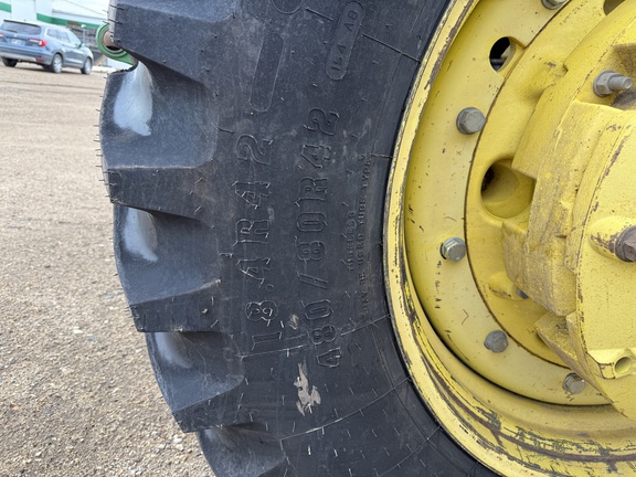 2009 John Deere 7330 Tractor