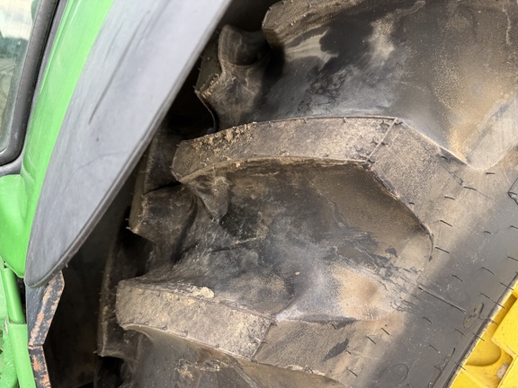 2009 John Deere 7330 Tractor