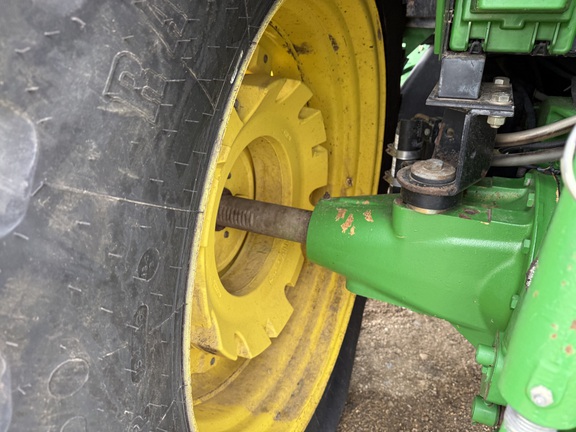 2009 John Deere 7330 Tractor