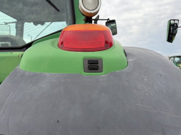 2009 John Deere 7330 Tractor