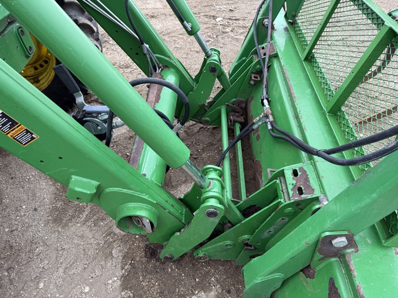 2009 John Deere 7330 Tractor