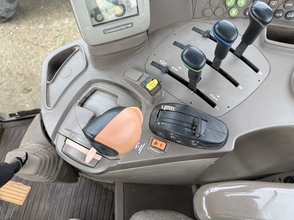 2009 John Deere 7330 Tractor