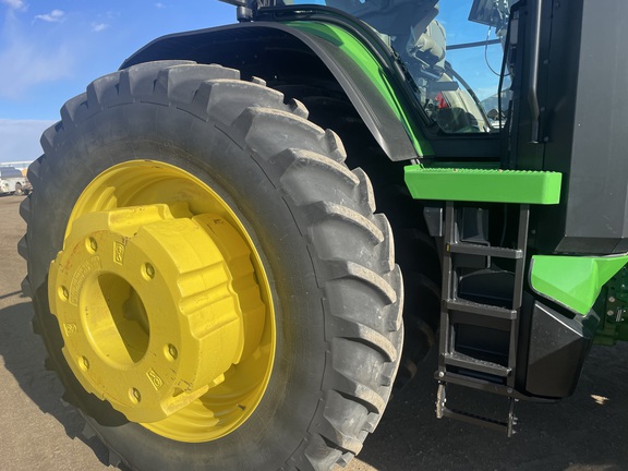 2024 John Deere 8R 370 Tractor
