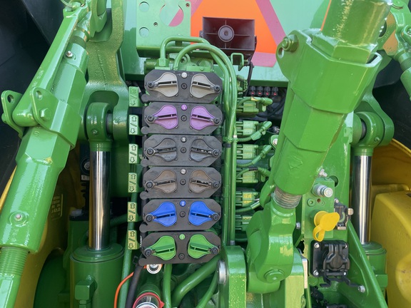 2024 John Deere 8R 370 Tractor