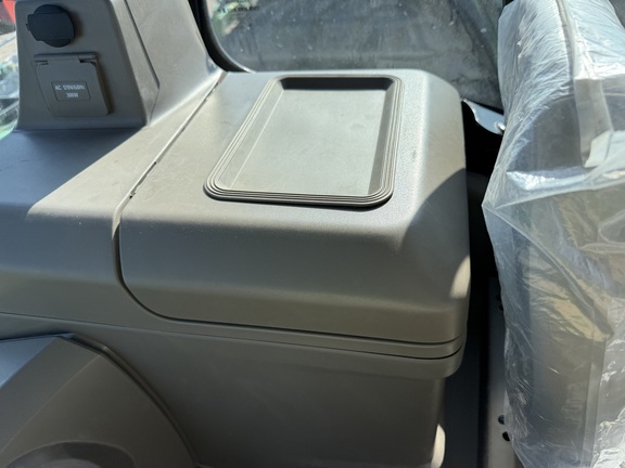 2024 John Deere 8R 280 Tractor