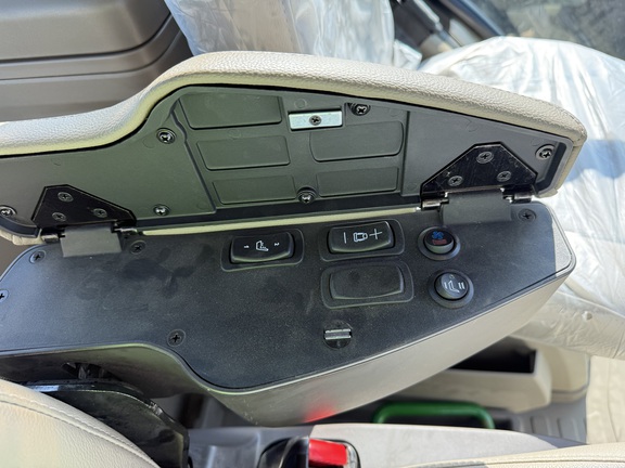 2024 John Deere 8R 280 Tractor