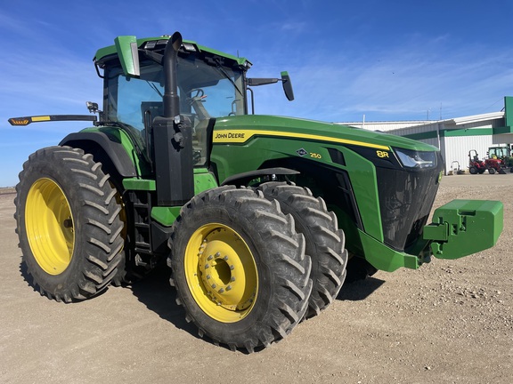 2024 John Deere 8R 250 Tractor