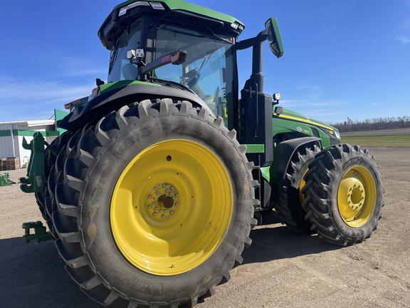 2024 John Deere 8R 250 Tractor