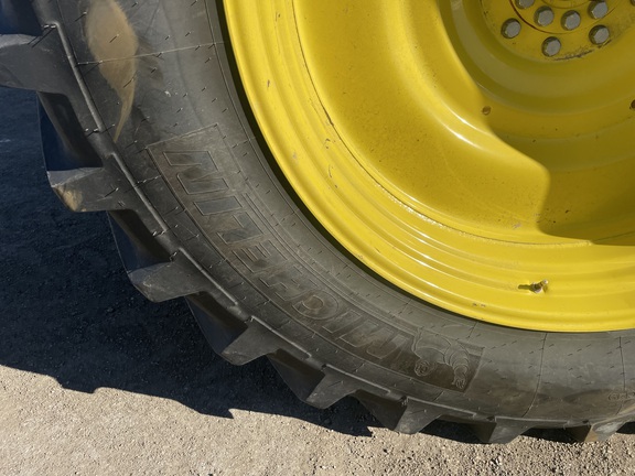 2024 John Deere 8R 250 Tractor