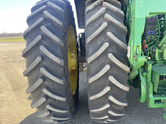 2024 John Deere 8R 250 Tractor