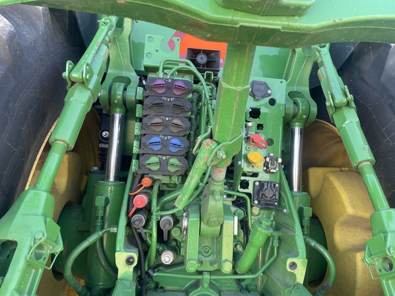 2024 John Deere 8R 250 Tractor