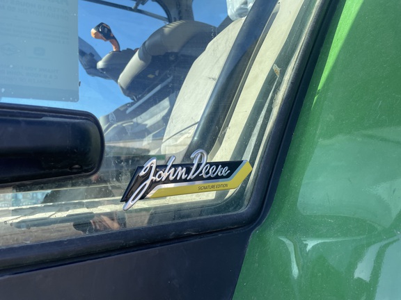 2024 John Deere 8R 250 Tractor