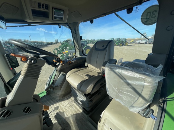 2024 John Deere 8R 250 Tractor