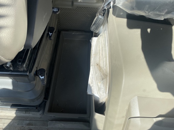 2024 John Deere 8R 250 Tractor