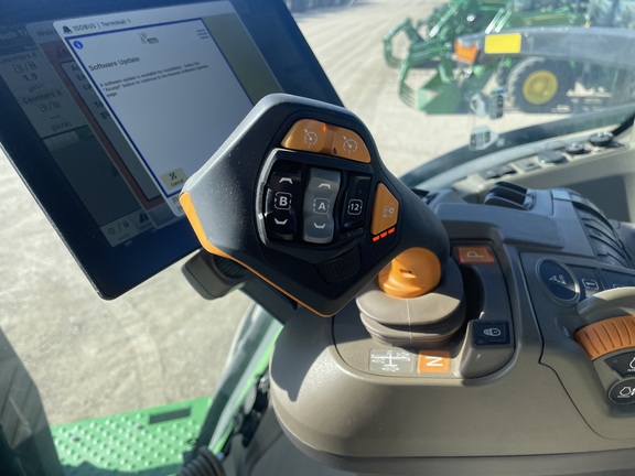 2024 John Deere 8R 250 Tractor