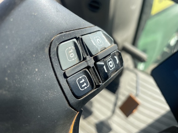 2024 John Deere 8R 250 Tractor