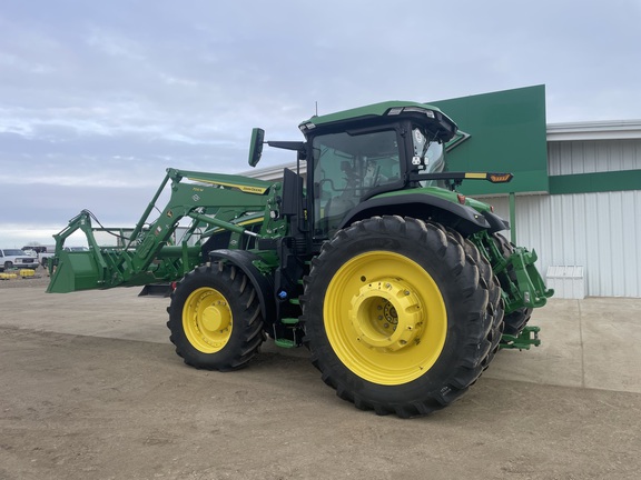 2024 John Deere 7R 210 Tractor