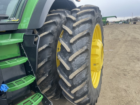 2024 John Deere 7R 210 Tractor