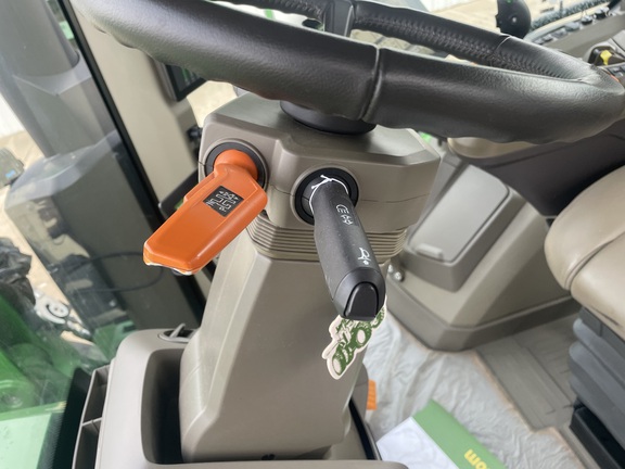 2024 John Deere 7R 210 Tractor