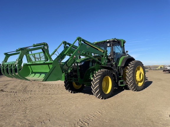 2024 John Deere 7R 210 Tractor