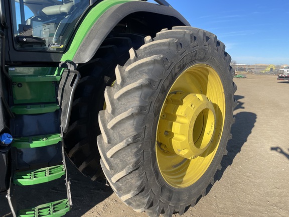 2024 John Deere 7R 210 Tractor