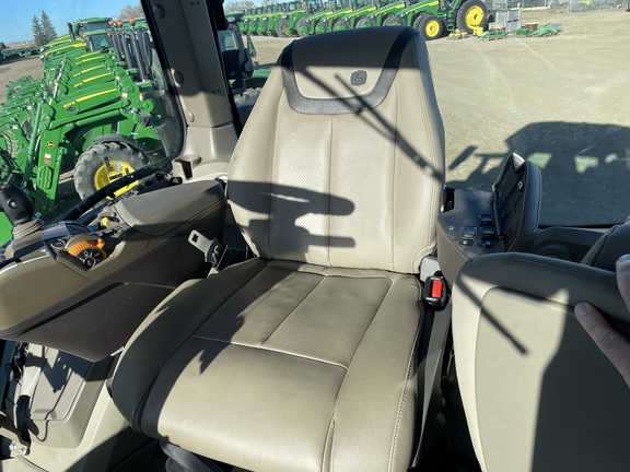2024 John Deere 7R 210 Tractor