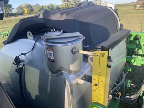 2023 John Deere 612R Sprayer/High Clearance