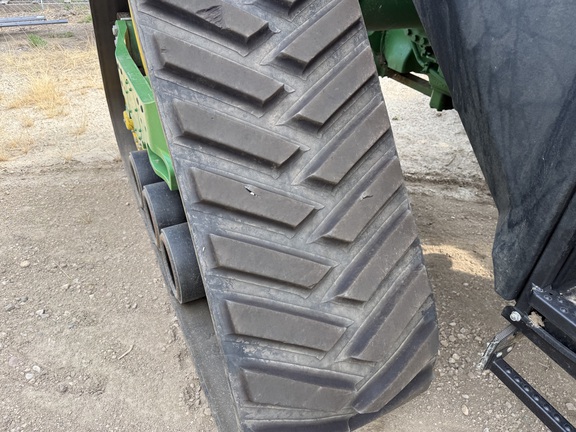 2023 John Deere 8RX 410 Tractor Rubber Track