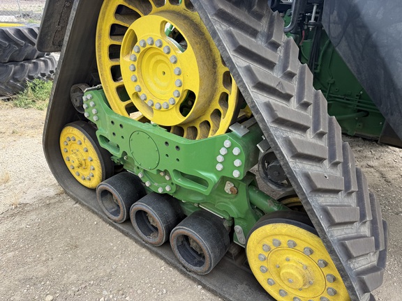 2023 John Deere 8RX 410 Tractor Rubber Track