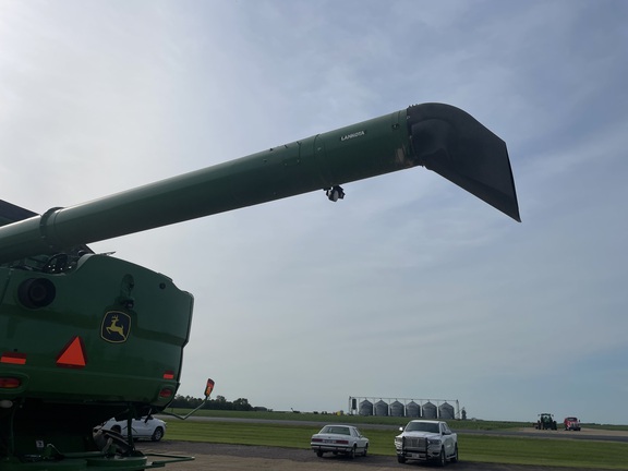 2021 John Deere S790 Combine