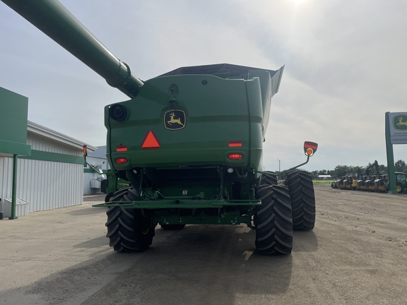 2021 John Deere S790 Combine