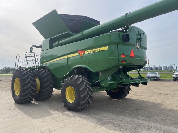 2021 John Deere S790 Combine