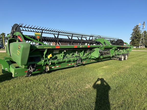 2019 John Deere 745FD Header Combine