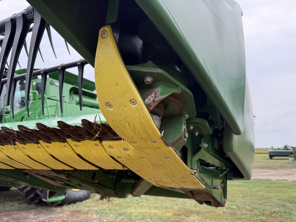 2019 John Deere 745FD Header Combine