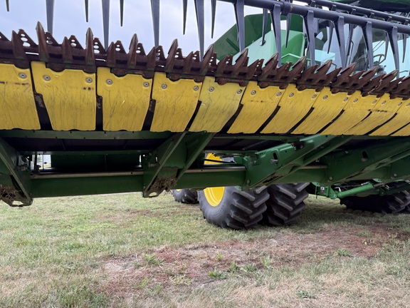 2019 John Deere 745FD Header Combine