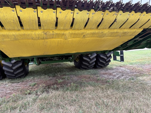 2019 John Deere 745FD Header Combine