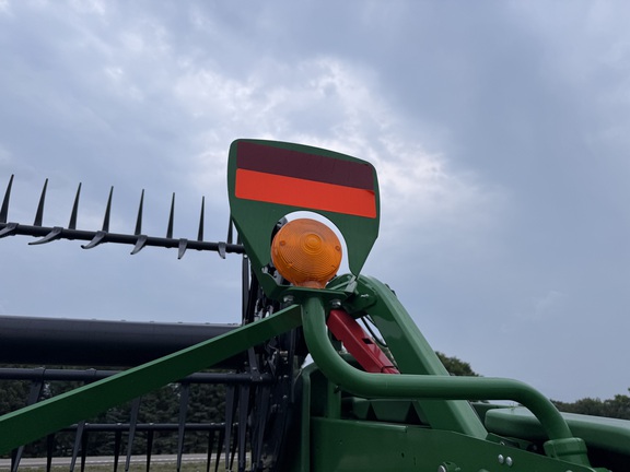2019 John Deere 745FD Header Combine