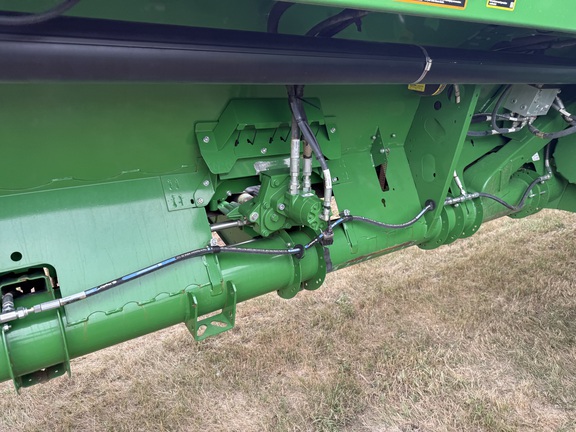 2019 John Deere 745FD Header Combine