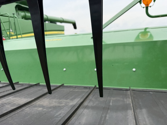2019 John Deere 745FD Header Combine