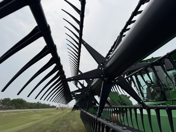 2019 John Deere 745FD Header Combine