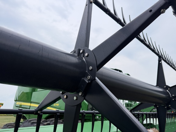 2019 John Deere 745FD Header Combine