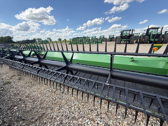 2019 John Deere 745FD Header Combine