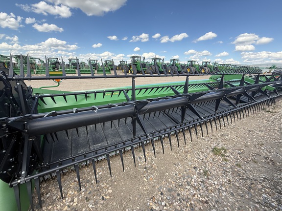 2019 John Deere 745FD Header Combine