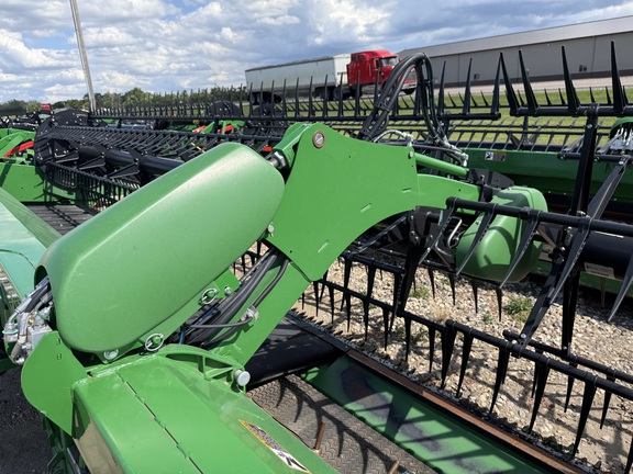 2019 John Deere 745FD Header Combine