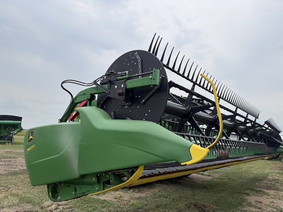 2019 John Deere 745FD Header Combine