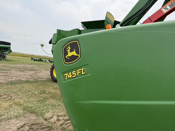 2019 John Deere 745FD Header Combine
