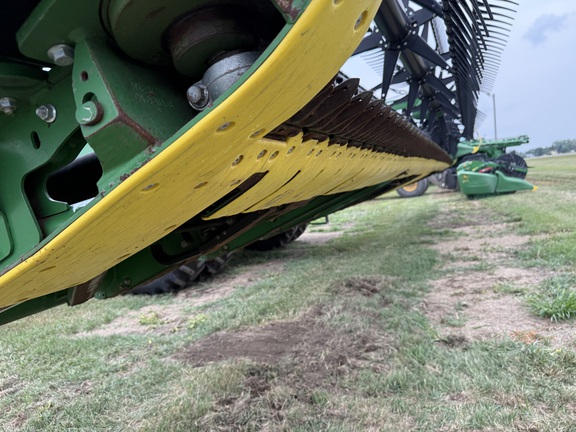 2019 John Deere 745FD Header Combine